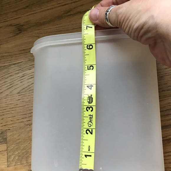 Tupperware vintage modular mates storage container with lid that flips open. - Picture 8 of 8